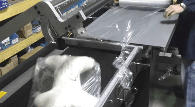 Sealing Pillows using an Eastey L-Bar Sealer Sealing Pillows using an Eastey L-Bar Sealer